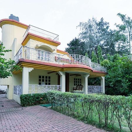 Capital O 47539Capital O Umbergaon Club Umargam Ngoại thất bức ảnh