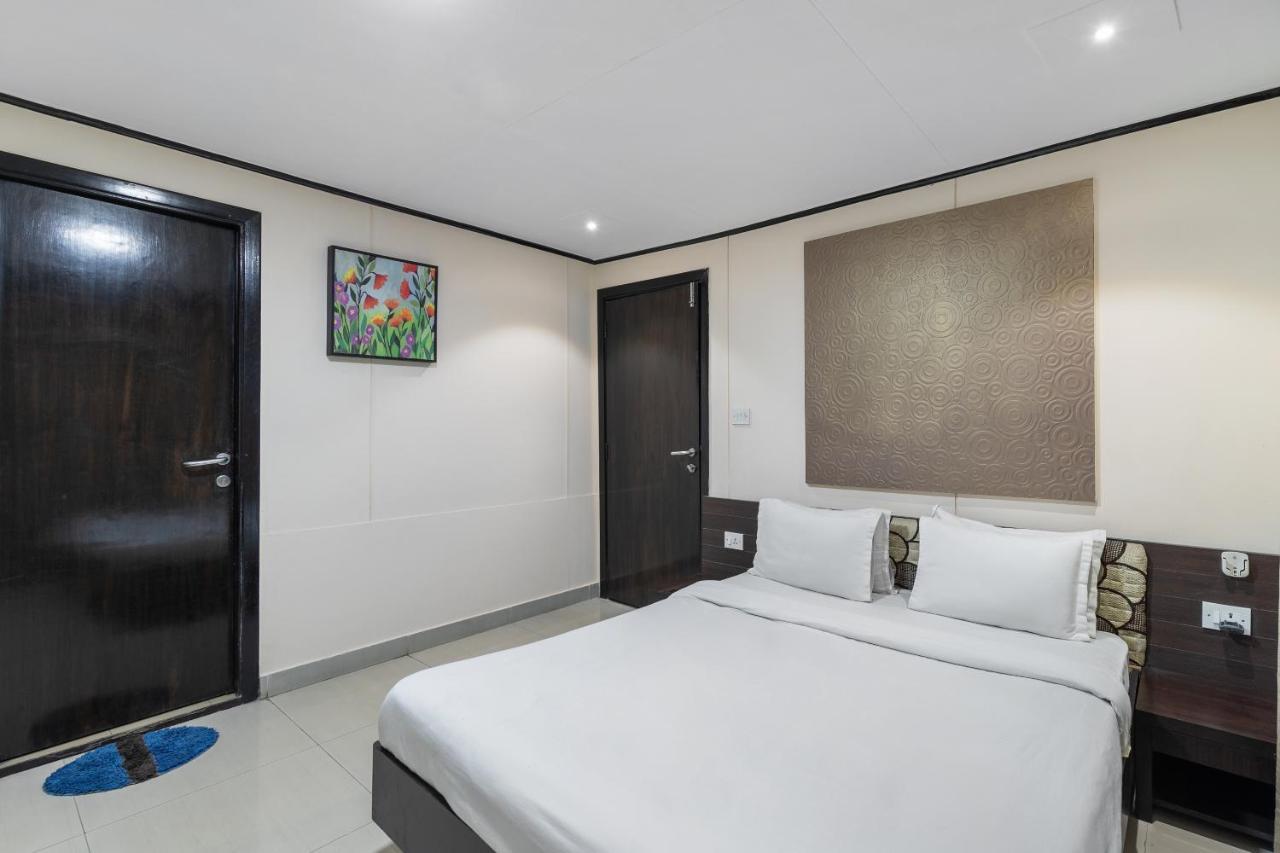 Capital O 47539Capital O Umbergaon Club Umargam Ngoại thất bức ảnh