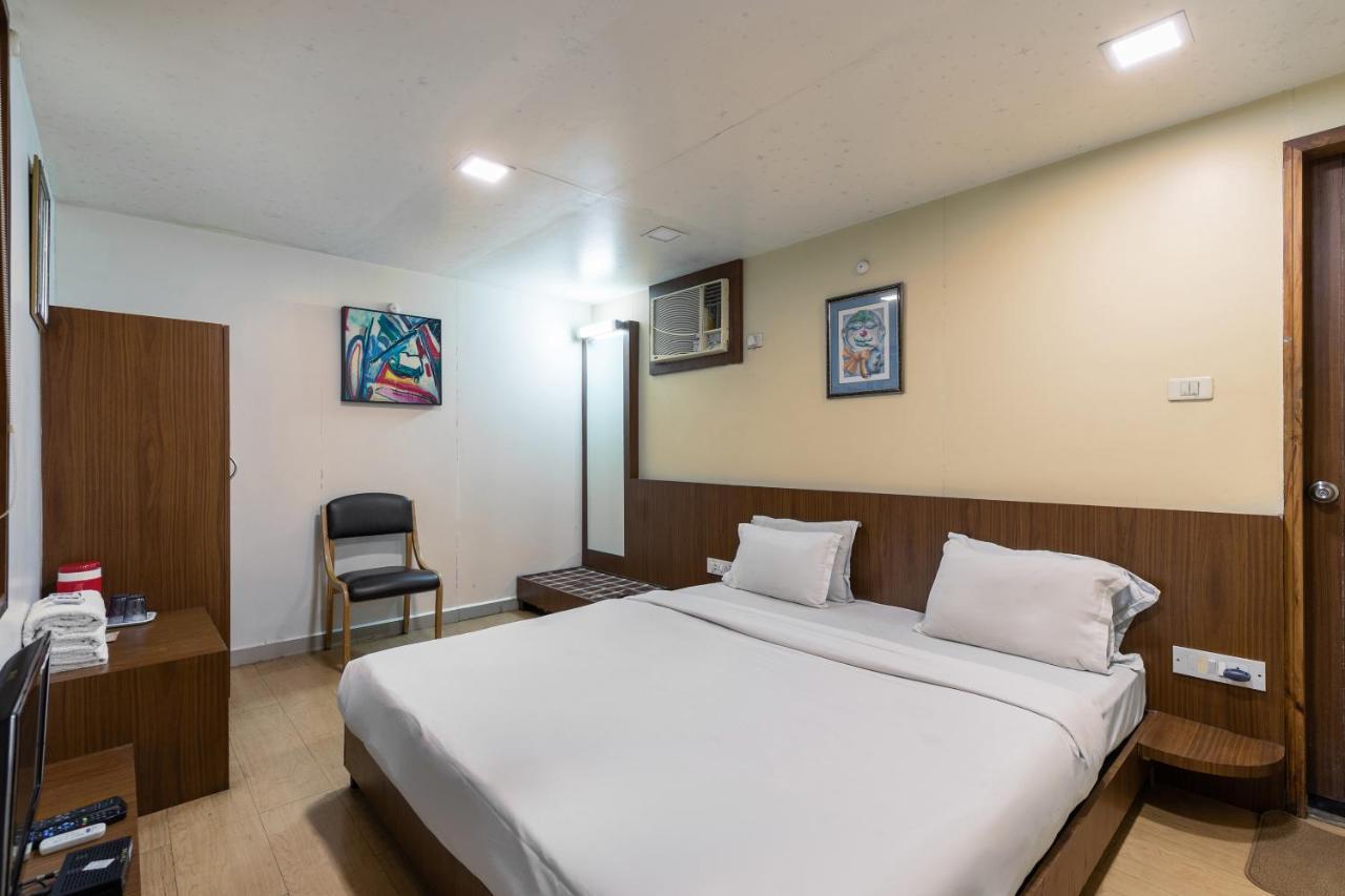 Capital O 47539Capital O Umbergaon Club Umargam Ngoại thất bức ảnh